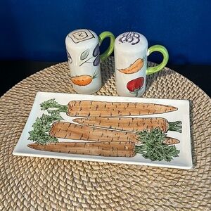 Vintage Ceramic Italian Garden Vegetable Salt & Pepper Shaker & Spoon Rest